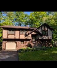 88 Weldon Rd, Unit Studio A in Lake Hopatcong, NJ - Foto de edificio - Building Photo