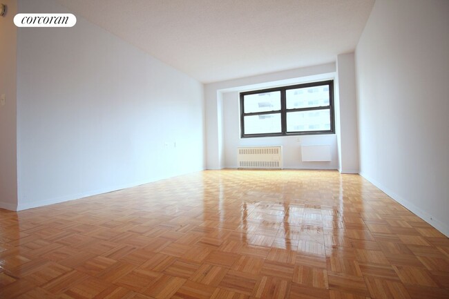 property at 401 2nd Ave