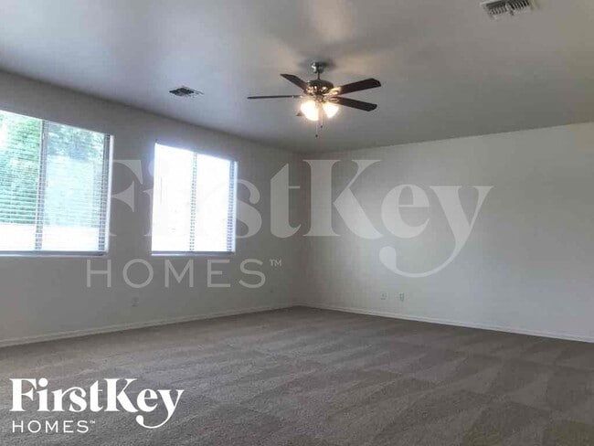 14495 N 135th Ln in Surprise, AZ - Foto de edificio - Building Photo