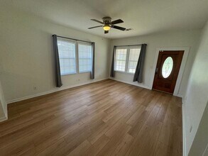 320 W Zarragossa St in Pensacola, FL - Building Photo - Building Photo