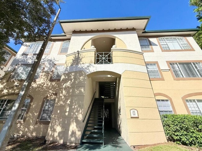 17112 Carrington Park Dr in Tampa, FL - Building Photo - Building Photo