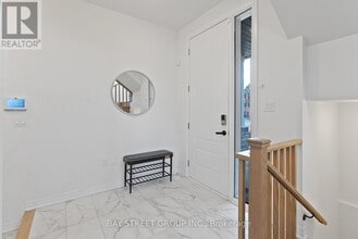 134 De La Roche Dr in Vaughan, ON - Building Photo - Building Photo