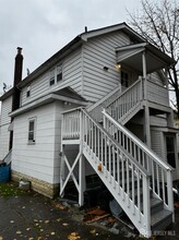 124 William St-Unit -Apt 2 in South River, NJ - Building Photo - Building Photo