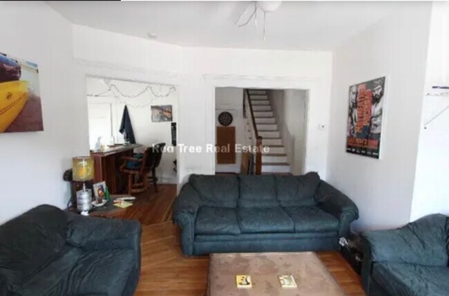 140 Brooks St, Unit 2 in Boston, MA - Building Photo - Building Photo