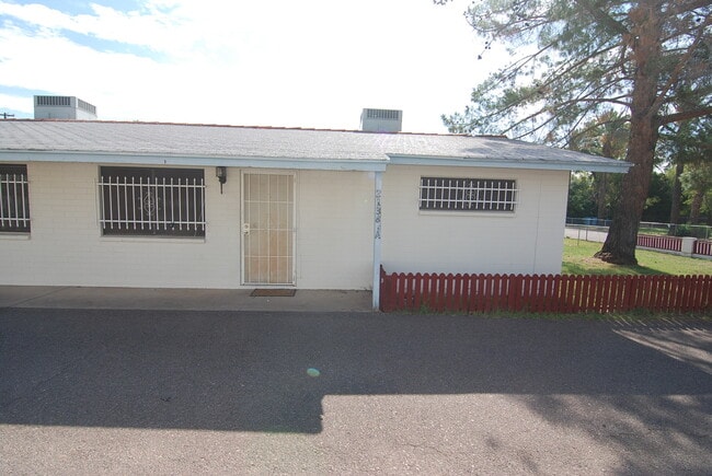 2138 W Morten Ave in Phoenix, AZ - Building Photo - Building Photo