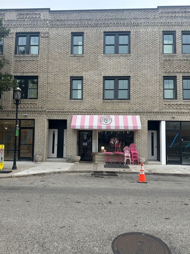 property at 723 West Ave