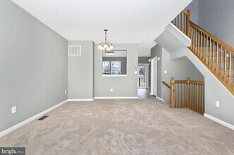 2404 Wynfield Ct in Frederick, MD - Building Photo - Building Photo