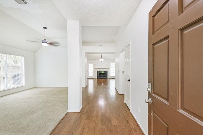 property at 43 E Trillium Cir