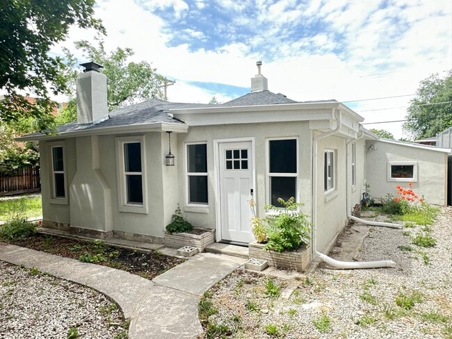 property at 1922 Douglas St