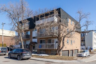485 De Largentière Rue in Laval, QC - Building Photo