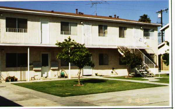 11831-11839 Orange St in Norwalk, CA - Building Photo