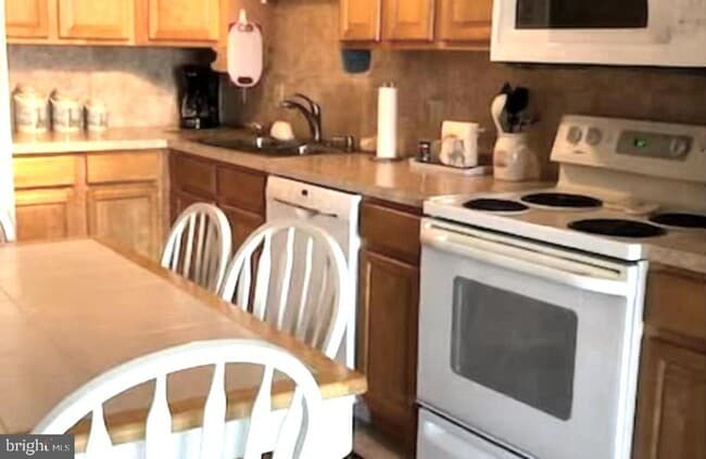 property at 745 Mooring Rd