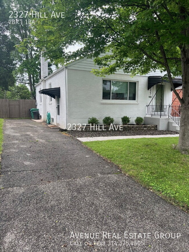 2327 Hill Ave in Brentwood, MO - Building Photo - Building Photo