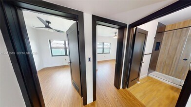 516 NW 2nd Ave in Hallandale Beach, FL - Building Photo - Building Photo