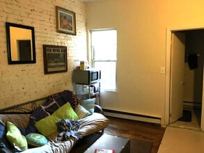 884 Huntington Ave in Boston, MA - Building Photo - Building Photo