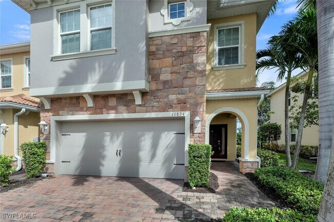 10824 Alvara Way in Bonita Springs, FL - Building Photo - Building Photo