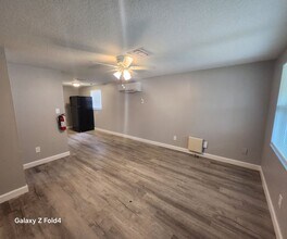 12319 N 9th St in Tampa, FL - Building Photo - Building Photo