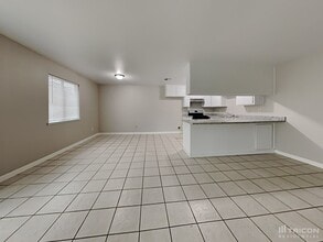 601 Jeelu Way in Modesto, CA - Building Photo - Building Photo