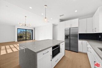 8902 Sawyer St in Los Angeles, CA - Building Photo - Building Photo