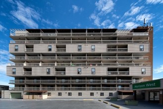 Horizon West in Calgary, AB - Building Photo - Building Photo