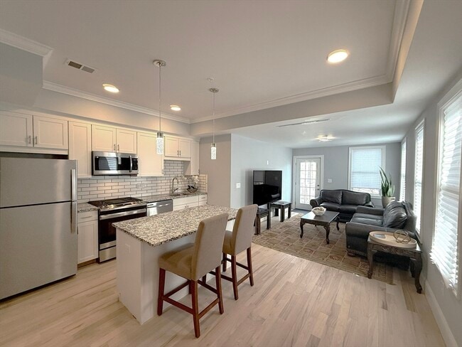 property at 7 Waumbeck St