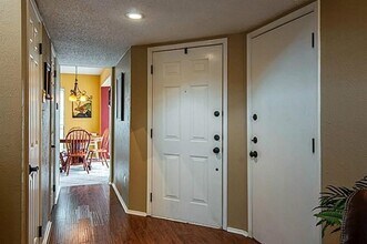 600 Silverstone Ln in Irving, TX - Building Photo - Building Photo