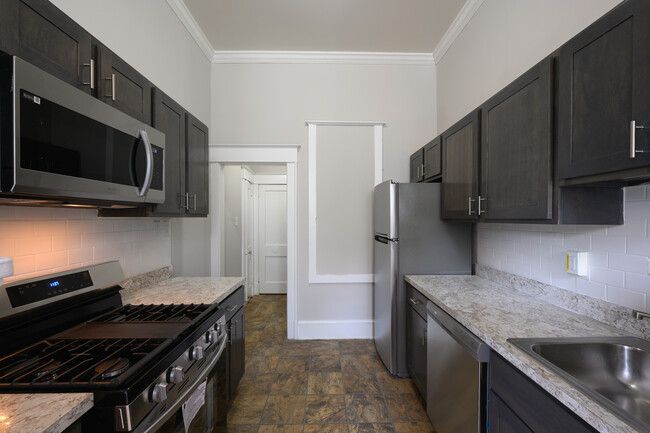 Bala Apartments in Philadelphia, PA - Building Photo - Interior Photo