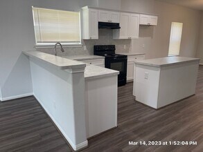 9014 Everglade Dr in Houston, TX - Building Photo - Building Photo