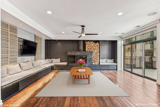 33 W Huron St in Chicago, IL - Building Photo - Building Photo