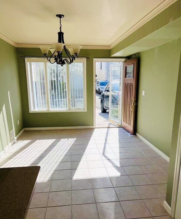 43 Victoria Rd in Staten Island, NY - Building Photo