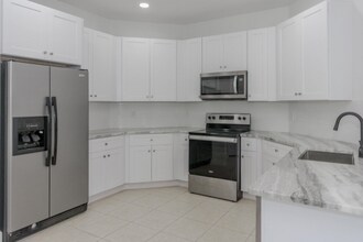 5353 Grand Banks Blvd in Greenacres, FL - Building Photo - Building Photo