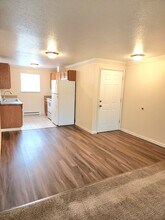 12480 SW Gingham Ln in Beaverton, OR - Building Photo - Building Photo