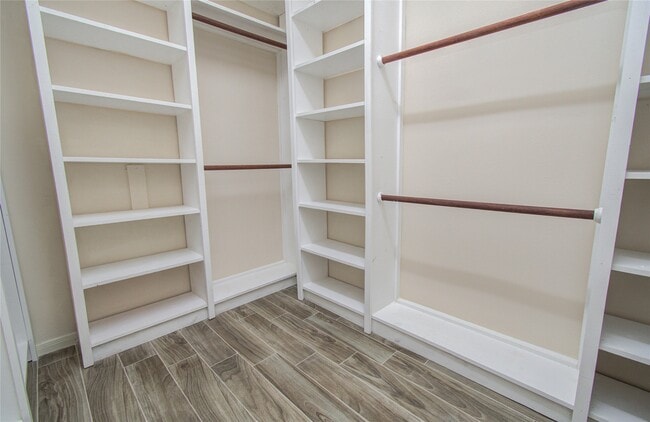 property at 1230 Blue Leaf Dr