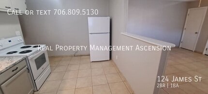 124 James St in Rossville, GA - Building Photo - Building Photo