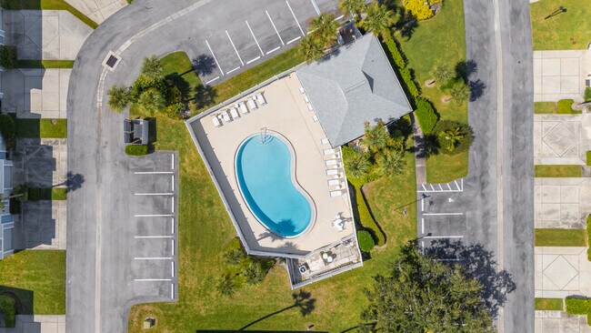 217 Nautilus Way in Treasure Island, FL - Building Photo - Building Photo