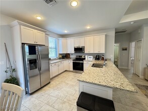 3630 16th Ave SE in Naples, FL - Building Photo - Building Photo