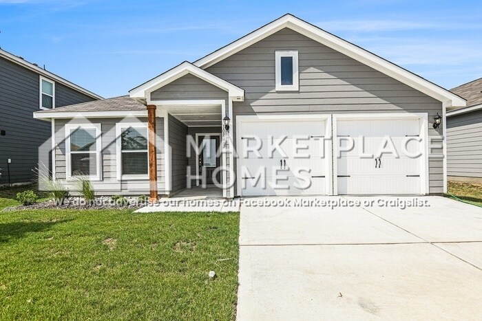 10840 Gray Mare Dr in Fort Worth, TX - Building Photo
