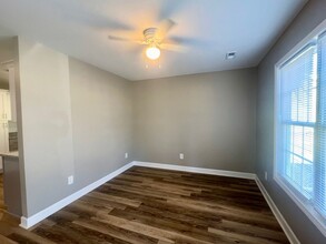 317 E Gilbreath St in Graham, NC - Building Photo - Building Photo