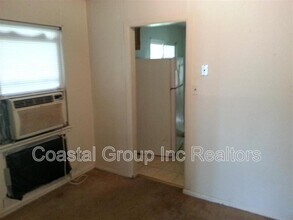 5224 Silvey Dr in Norfolk, VA - Building Photo - Building Photo