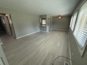 651 W Park Ave in Libertyville, IL - Building Photo - Building Photo