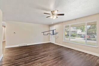 1334 Henderson Dr in Ogden, UT - Foto de edificio - Building Photo