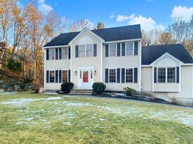 89 Nashua Rd in Pelham, NH - Building Photo