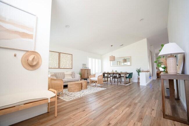 45150 Birchcrest Cir in La Quinta, CA - Building Photo - Building Photo