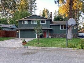 9619 E 9th Ave in Spokane Valley, WA - Building Photo