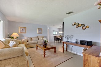 7725 Indian Ridge Trail N in Kissimmee, FL - Building Photo - Building Photo