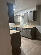 1121 Woodcrest Dr in Garland, TX - Building Photo - Building Photo