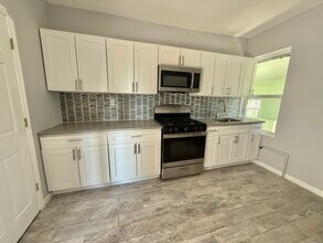 1220 Pembroke St in Bridgeport, CT - Building Photo - Building Photo