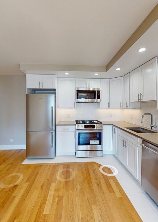 303 Greenwich St-Unit -29D in New York, NY - Building Photo