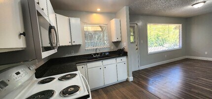 2905 Hayman Ave in Vallejo, CA - Building Photo - Building Photo