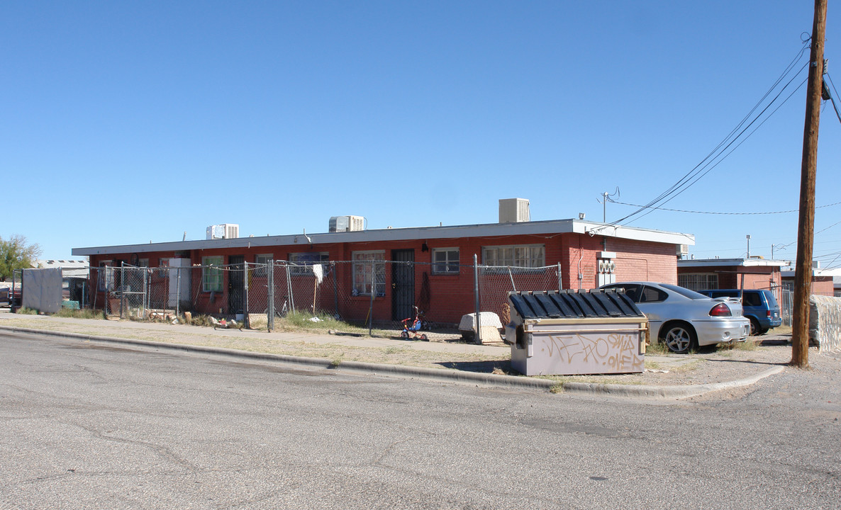 3804 Hayes Ave in El Paso, TX - Building Photo